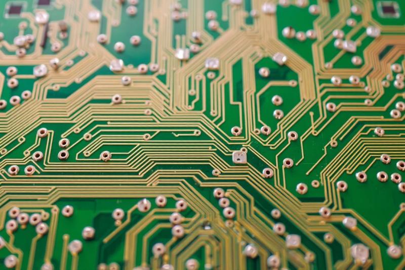 Fábrica de placas eletrônicas: como escolher a melhor para suas necessidades