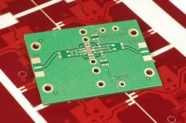 Imagem ilustrativa de Placa de circuito impresso quanto custa